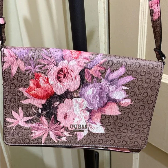 Guess crossbody bags BOGO - Picture 9 of 10
